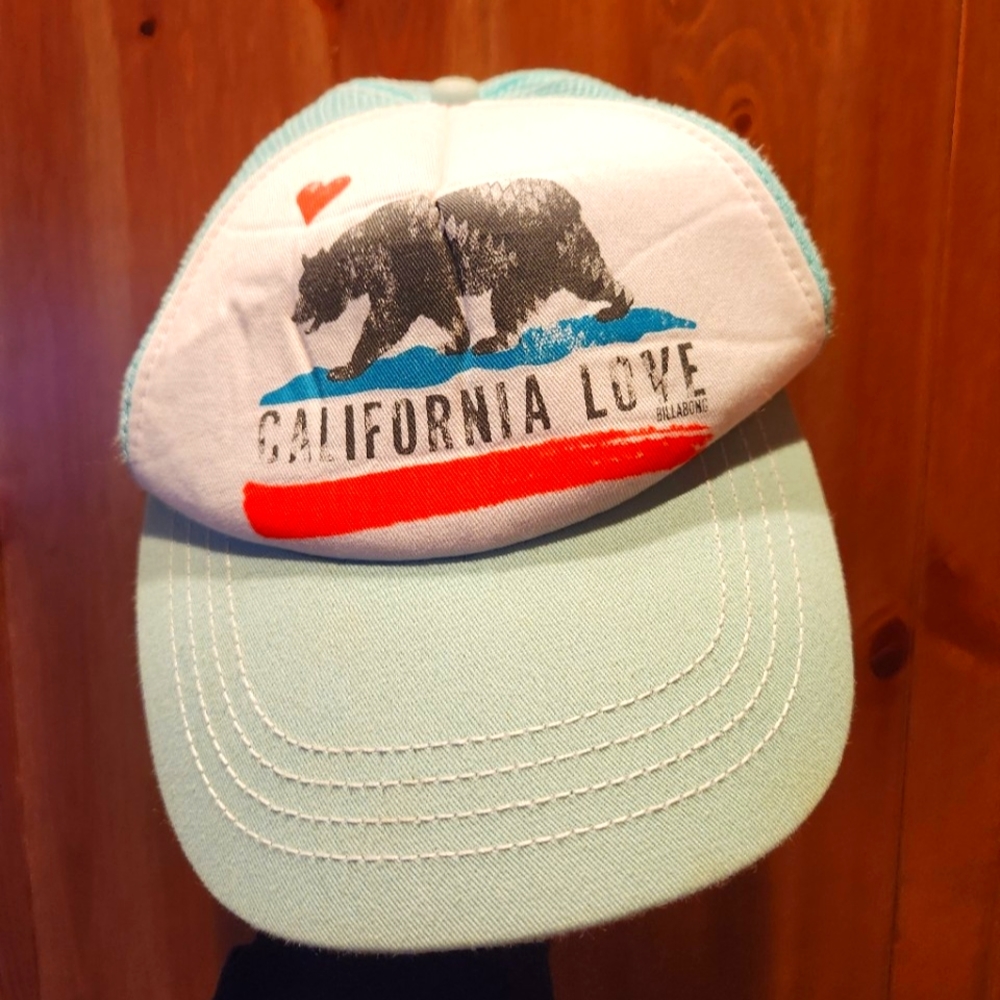 Billabong California Love Hat